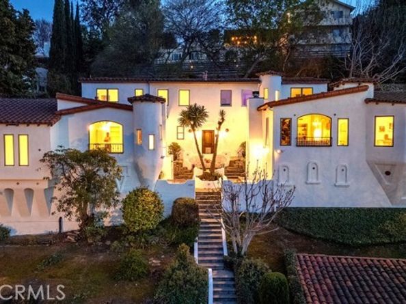 3702 Arbolada Road, Los Angeles CA 90027