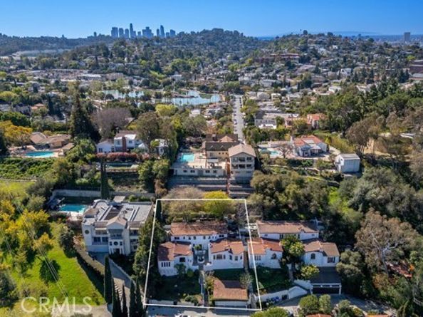 3702 Arbolada Road, Los Angeles CA 90027