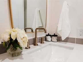 1044 W 252nd 4, Harbor City (los Angeles) CA 90710