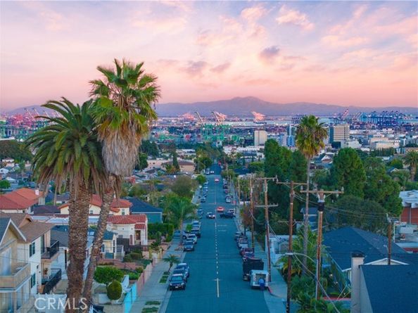 243 S Hanford, San Pedro (los Angeles) CA 90732