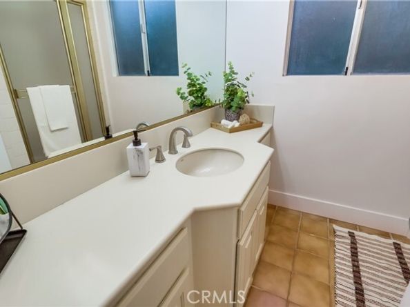 1522 W 1st Street, San Pedro (los Angeles) CA 90732