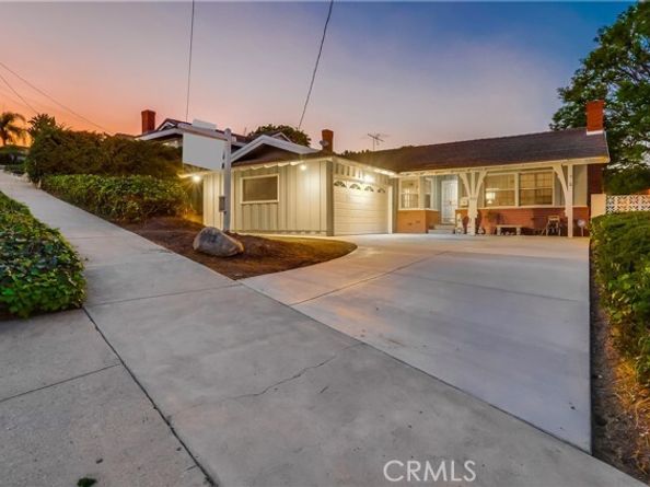 1522 W 1st Street, San Pedro (los Angeles) CA 90732