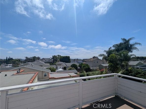 891 W Elberon Avenue, San Pedro (los Angeles) CA 90731