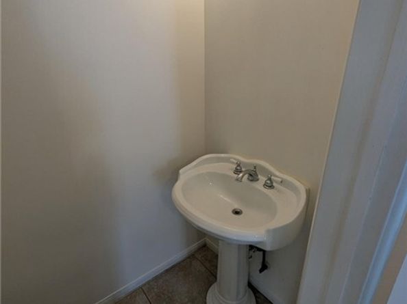 891 W Elberon Avenue, San Pedro (los Angeles) CA 90731