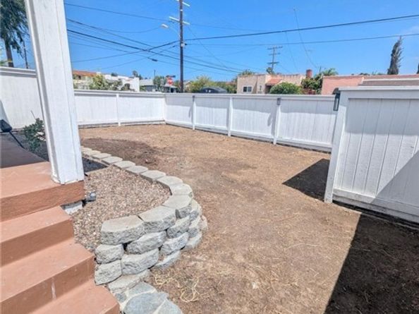 891 W Elberon Avenue, San Pedro (los Angeles) CA 90731