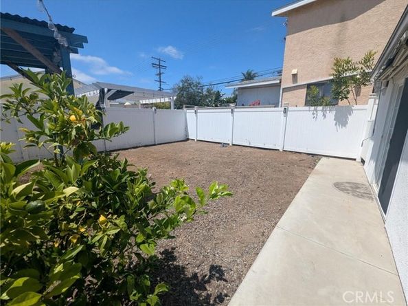 891 W Elberon Avenue, San Pedro (los Angeles) CA 90731