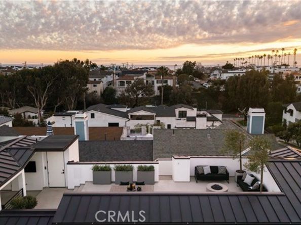 412 Heliotrope Avenue, Corona Del Mar (newport Beach) CA 92625