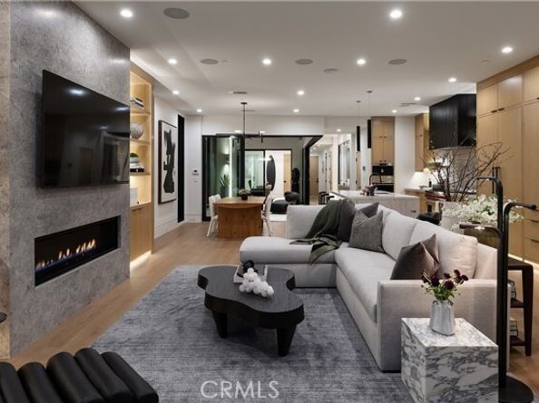 412 Heliotrope Avenue, Corona Del Mar (newport Beach) CA 92625