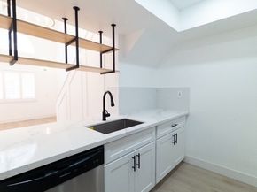 12601 Van Nuys Boulevard 209, Pacoima (los Angeles) CA 91331