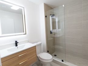 12601 Van Nuys Boulevard 209, Pacoima (los Angeles) CA 91331