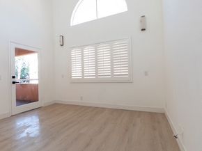 12601 Van Nuys Boulevard 209, Pacoima (los Angeles) CA 91331