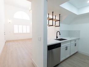 12601 Van Nuys Boulevard 209, Pacoima (los Angeles) CA 91331