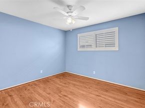 18403 Collins Street B, Tarzana (los Angeles) CA 91356
