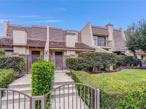 18403 Collins Street B, Tarzana (los Angeles) CA 91356