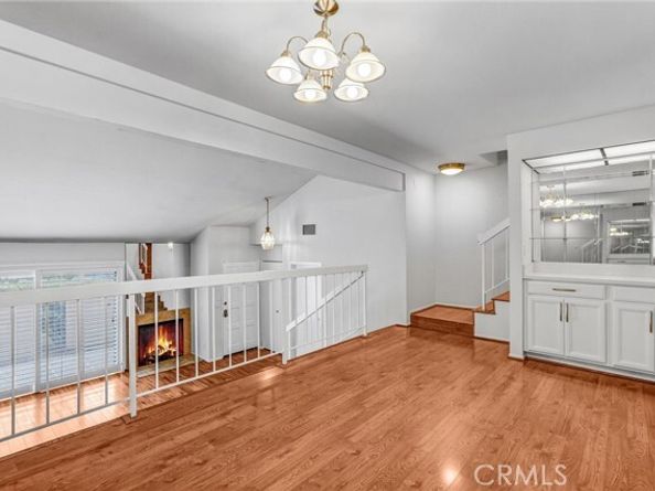 18403 Collins Street B, Tarzana (los Angeles) CA 91356