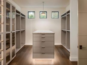 601 N Cedros Avenue, Solana Beach CA 92075