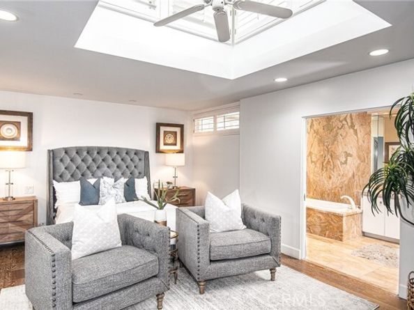 1241 Bayside Drive 209, Corona Del Mar (newport Beach) CA 92625