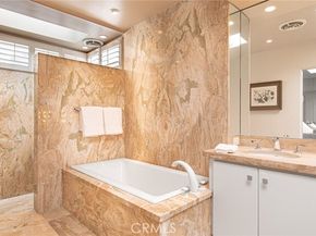 1241 Bayside Drive 209, Corona Del Mar (newport Beach) CA 92625
