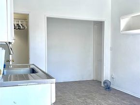 10443 Magnolia Boulevard, North Hollywood (los Angeles) CA 91601