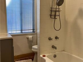 10443 Magnolia Boulevard, North Hollywood (los Angeles) CA 91601