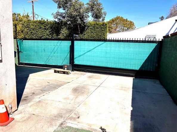 10443 Magnolia Boulevard, North Hollywood (los Angeles) CA 91601