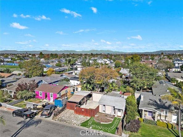 268 Walnut Street, Costa Mesa CA 92627