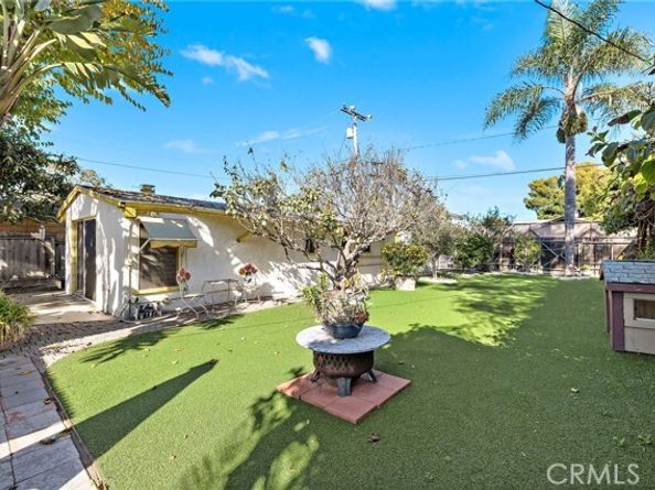 268 Walnut Street, Costa Mesa CA 92627