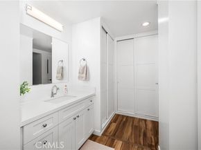 1981 McKinney Way 14K, Seal Beach CA 90740