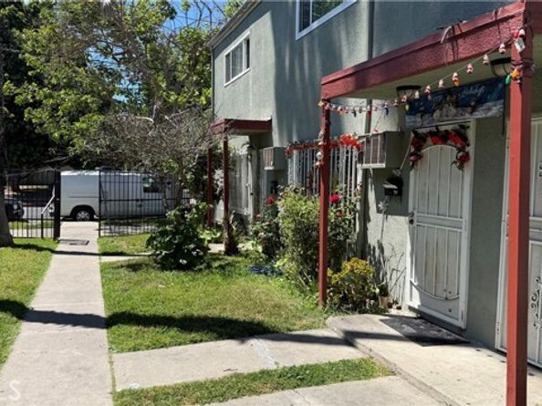 2101 S Pacific, Santa Ana CA 92704