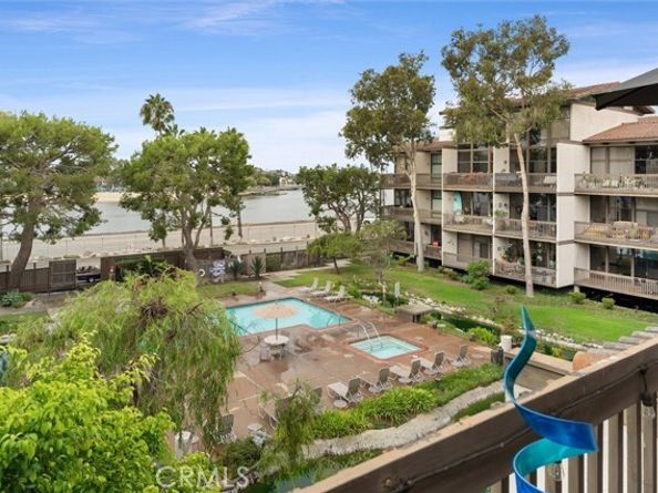 6326 Marina Pacifica Dr S, Long Beach CA 90803