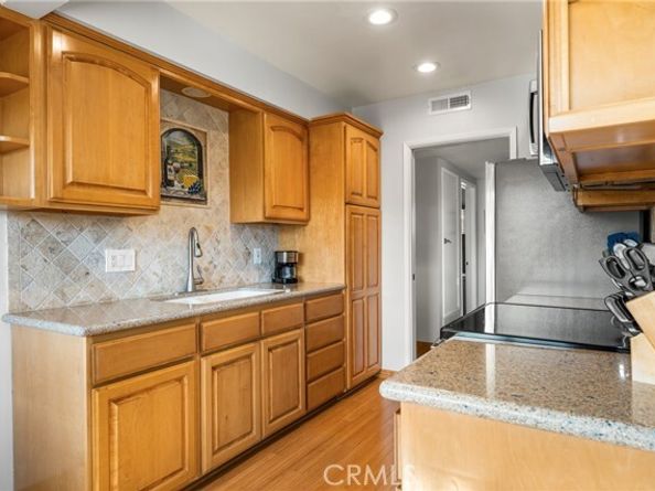 5390 E Oleta 2, Long Beach CA 90815