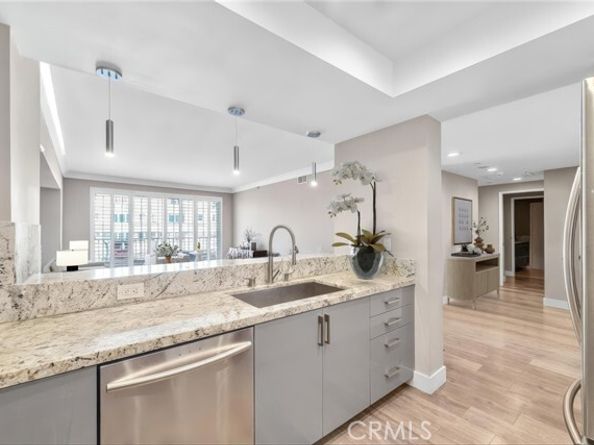 850 E Ocean Boulevard, Long Beach CA 90802