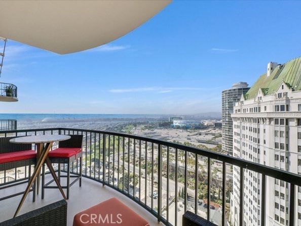 850 E Ocean Boulevard, Long Beach CA 90802
