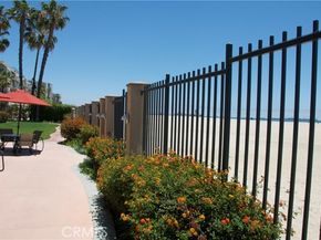 850 E Ocean Boulevard, Long Beach CA 90802