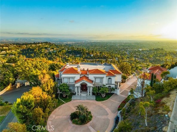 10219 Sunrise Lane, Tustin CA 92705