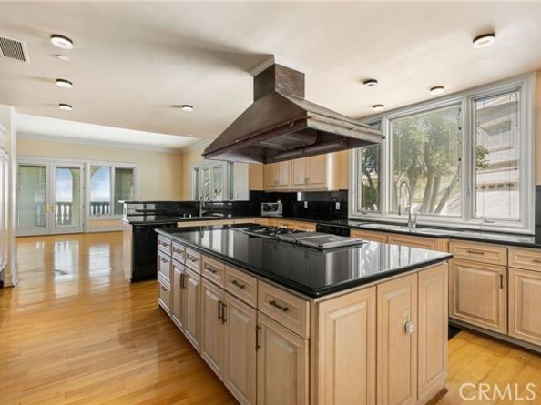 10219 Sunrise Lane, Tustin CA 92705