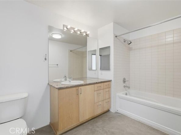 285 W 6th 317, San Pedro (los Angeles) CA 90731