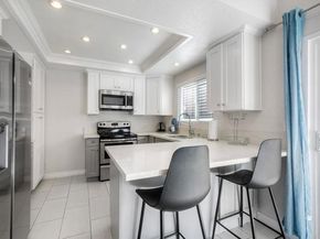 6809 Corintia Street, Carlsbad CA 92009