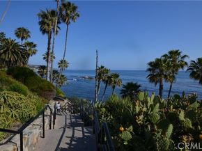 387 Cypress Drive 7, Laguna Beach CA 92651