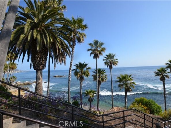 387 Cypress Drive 7, Laguna Beach CA 92651