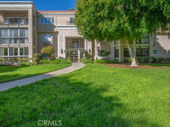 5499 Paseo Del Lago 2D, Laguna Woods CA 92637