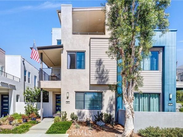 327 Novel, Irvine CA 92618