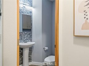 18 Alonda, Lake Forest (el Toro) CA 92610