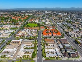 2006 California, Huntington Beach CA 92648