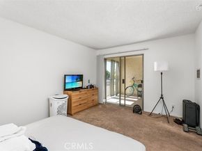 2006 California, Huntington Beach CA 92648