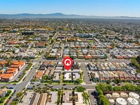 2006 California, Huntington Beach CA 92648