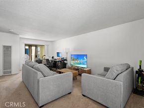 2006 California, Huntington Beach CA 92648