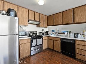 2006 California, Huntington Beach CA 92648