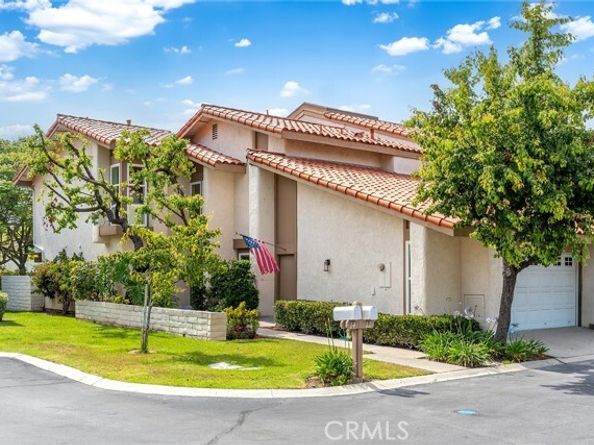 10 Lassen, Irvine CA 92612