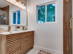 4016 6th Avenue, Los Angeles CA 90008